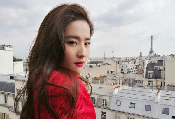 �������ʲô��ɫ�������ں���ɫ